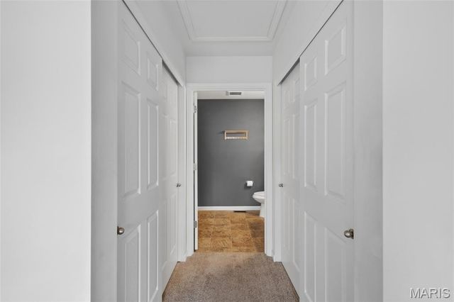 9933 Linn Avenue, St Louis, MO 63125