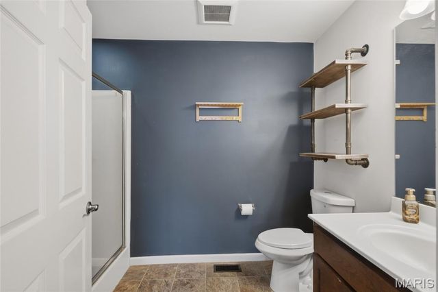 9933 Linn Avenue, St Louis, MO 63125