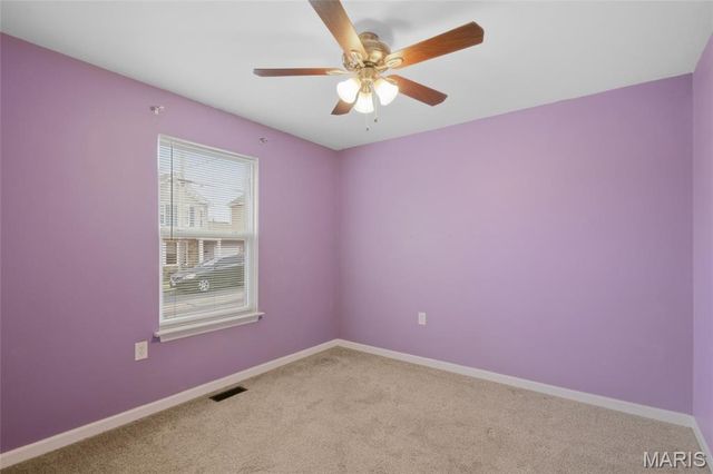 9933 Linn Avenue, St Louis, MO 63125