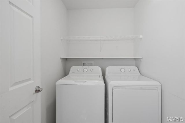 9933 Linn Avenue, St Louis, MO 63125