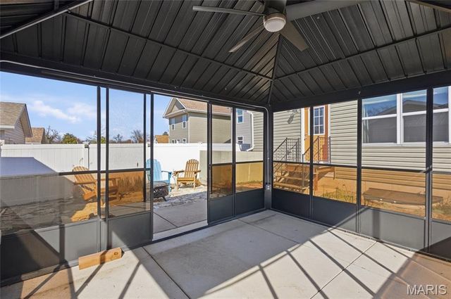 9933 Linn Avenue, St Louis, MO 63125