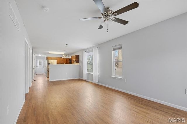 9933 Linn Avenue, St Louis, MO 63125