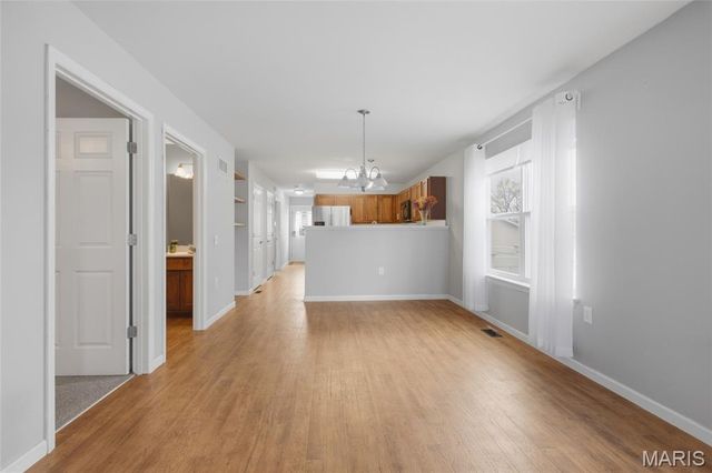 9933 Linn Avenue, St Louis, MO 63125