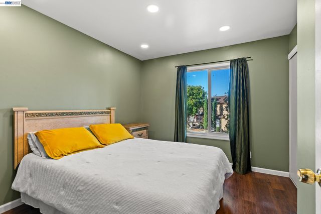 2456 Oliver Dr, Hayward, CA 94545