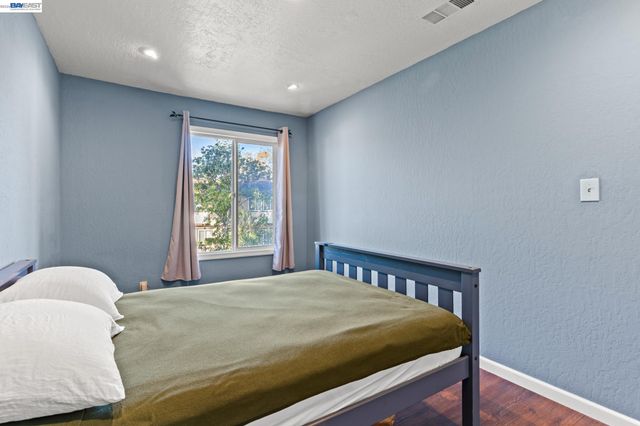 2456 Oliver Dr, Hayward, CA 94545