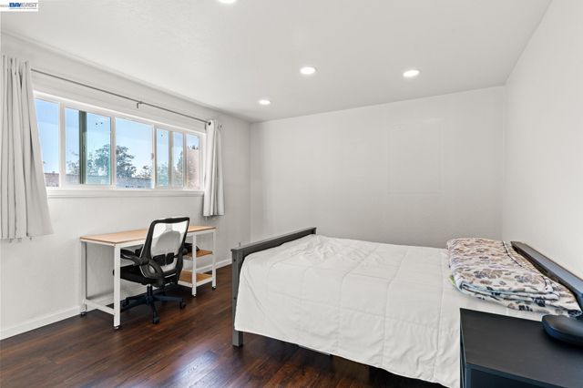 2456 Oliver Dr, Hayward, CA 94545