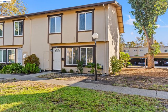 2456 Oliver Dr, Hayward, CA 94545