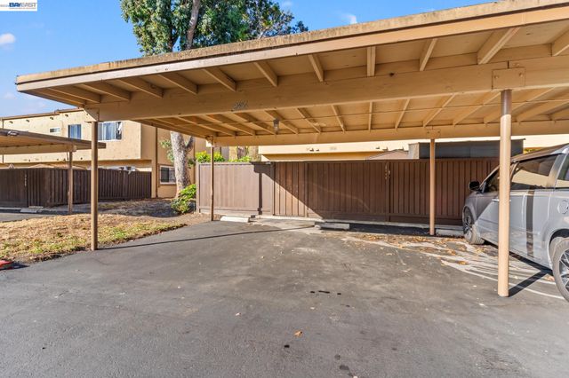 2456 Oliver Dr, Hayward, CA 94545
