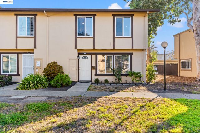 2456 Oliver Dr, Hayward, CA 94545
