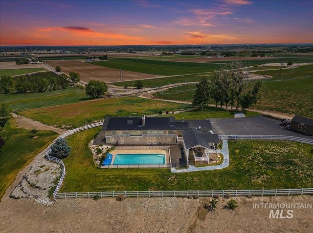 8520 Elkhorn Ln, Nampa, ID 83686