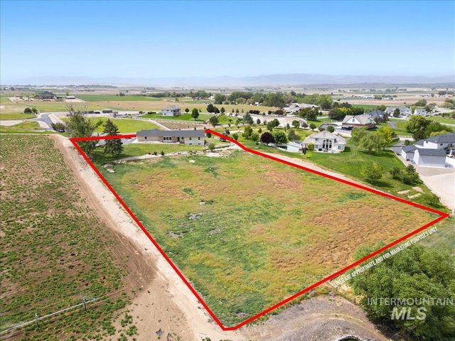 8520 Elkhorn Ln, Nampa, ID 83686