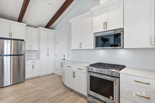 8520 Elkhorn Ln, Nampa, ID 83686
