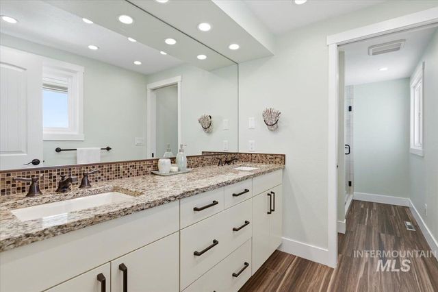 8520 Elkhorn Ln, Nampa, ID 83686