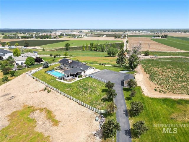 8520 Elkhorn Ln, Nampa, ID 83686