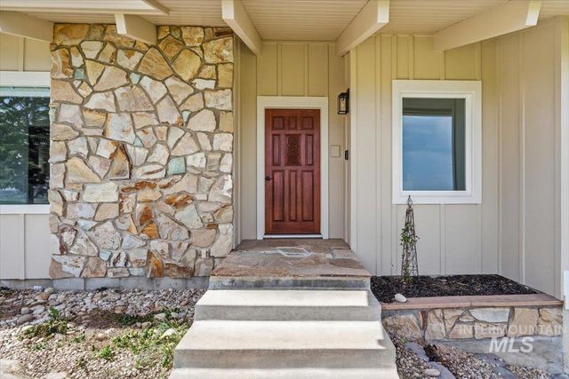 8520 Elkhorn Ln, Nampa, ID 83686