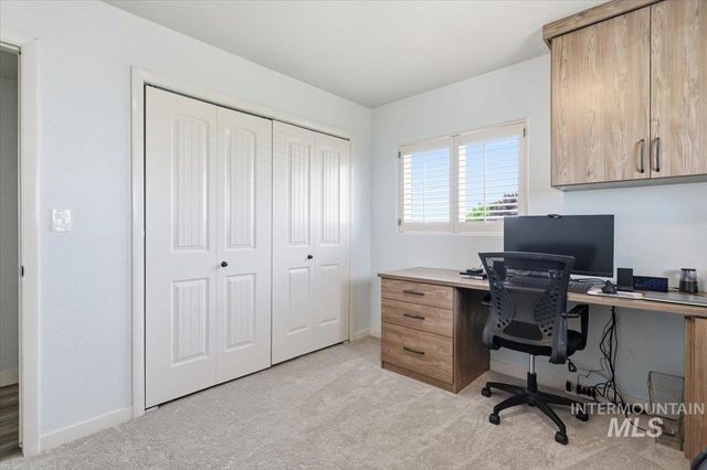 8520 Elkhorn Ln, Nampa, ID 83686