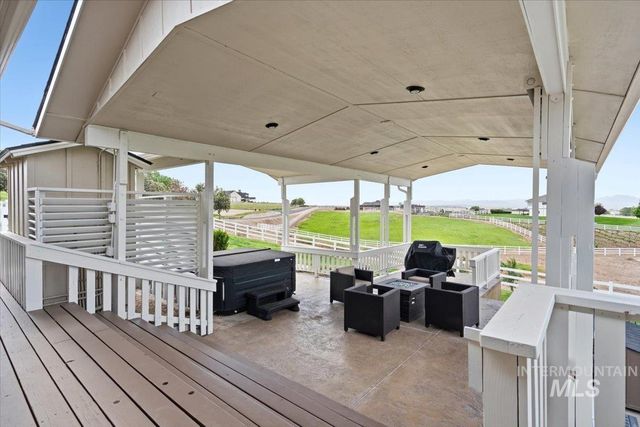 8520 Elkhorn Ln, Nampa, ID 83686
