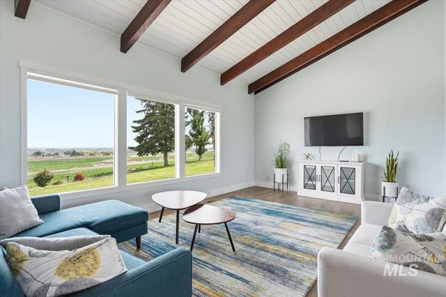 8520 Elkhorn Ln, Nampa, ID 83686