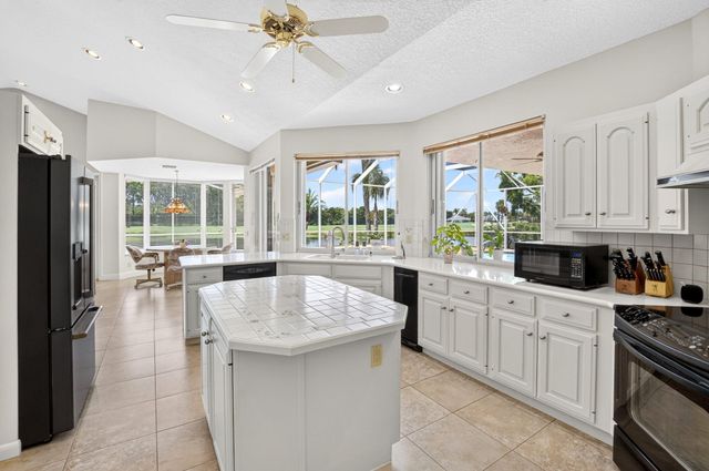 10192 Shireoaks Lane, Boca Raton, FL 33498
