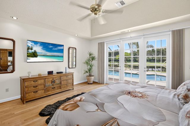 10192 Shireoaks Lane, Boca Raton, FL 33498