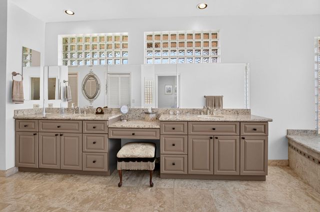 10192 Shireoaks Lane, Boca Raton, FL 33498