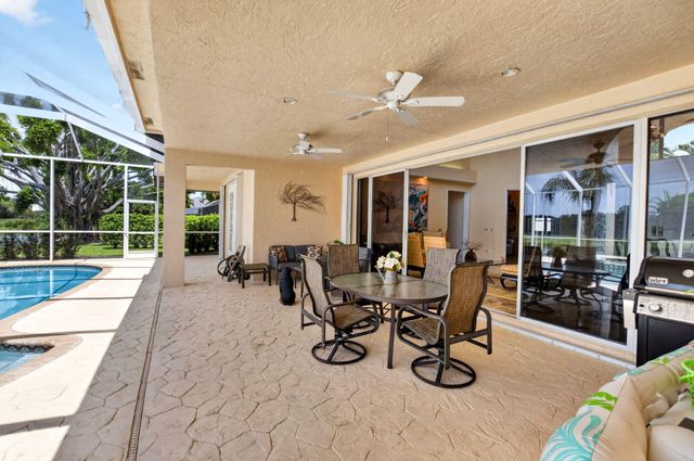 10192 Shireoaks Lane, Boca Raton, FL 33498