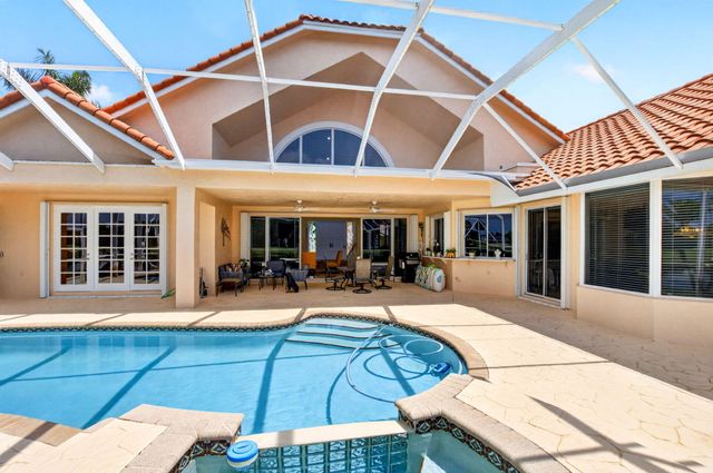 10192 Shireoaks Lane, Boca Raton, FL 33498