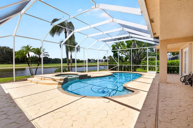 10192 Shireoaks Lane, Boca Raton, FL 33498