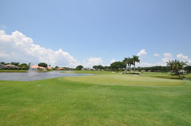 10192 Shireoaks Lane, Boca Raton, FL 33498