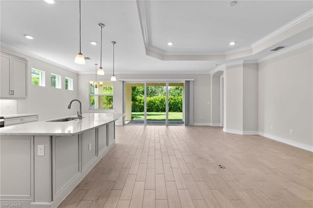 428 Polihale WAY, Naples, FL 34114