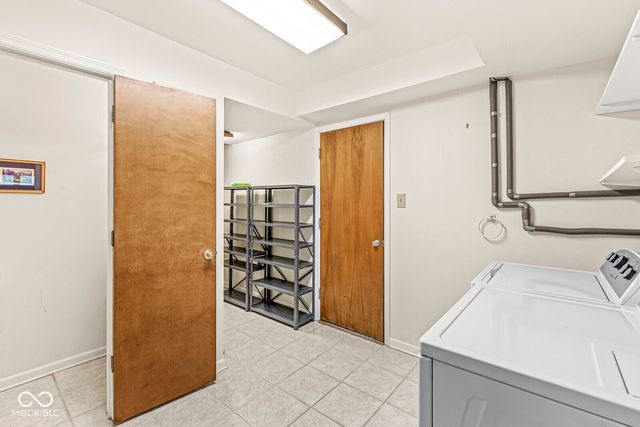 69 Highland Manor Court S, Indianapolis, IN 46228