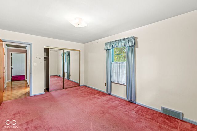 69 Highland Manor Court S, Indianapolis, IN 46228