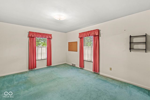 69 Highland Manor Court S, Indianapolis, IN 46228