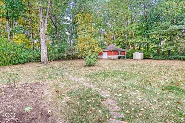 69 Highland Manor Court S, Indianapolis, IN 46228