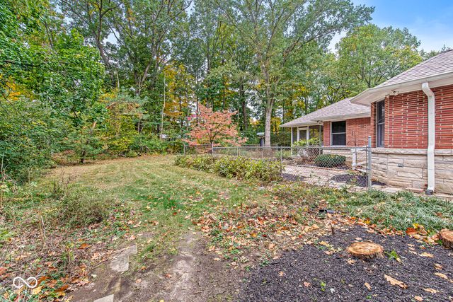 69 Highland Manor Court S, Indianapolis, IN 46228