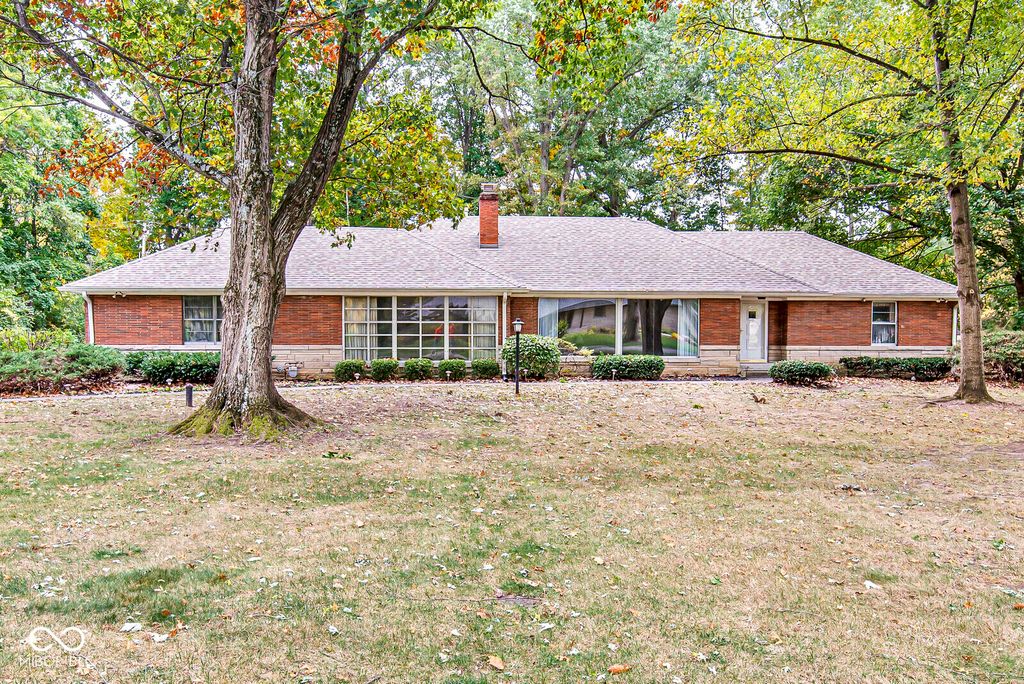69 Highland Manor Court S, Indianapolis, IN 46228