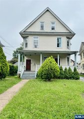 421 Tenafly Road, Englewood, NJ 07631