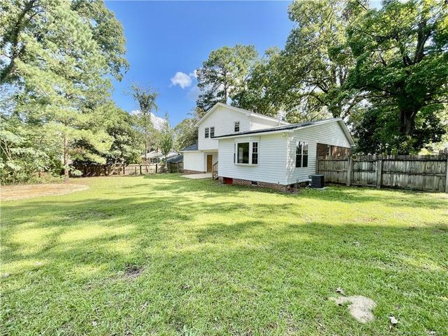 5651 Dodge Drive, Fayetteville, NC 28303