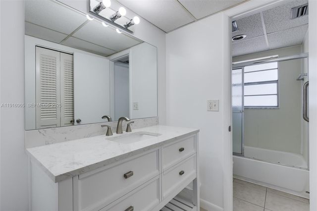 7887 Golf Cir Dr 106, Margate, FL 33063