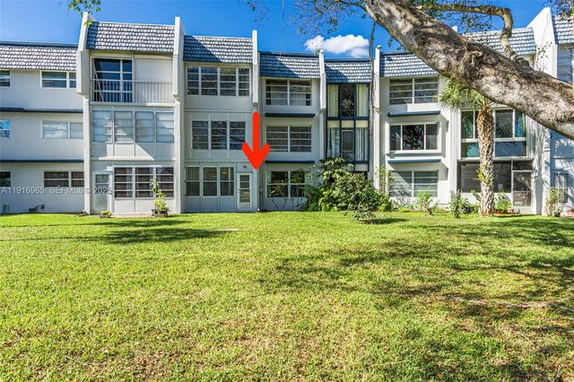 7887 Golf Cir Dr 106, Margate, FL 33063