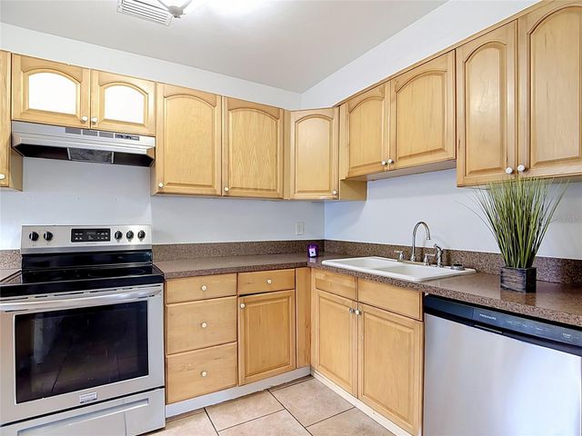 1025 S CENTRAL AVENUE, Lakeland, FL 33815