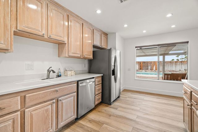 912 N Cam Condor, Palm Springs, CA 92262