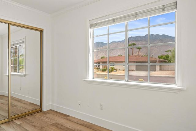 912 N Cam Condor, Palm Springs, CA 92262
