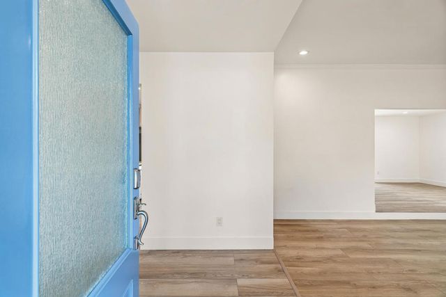 912 N Cam Condor, Palm Springs, CA 92262