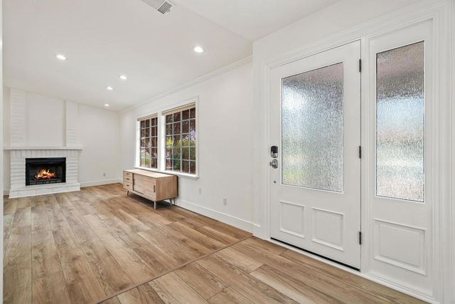 912 N Cam Condor, Palm Springs, CA 92262