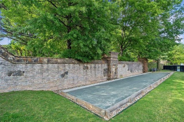 611 Stickley Oak Way, Woodstock, GA 30189