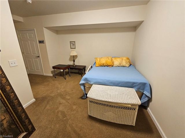 652 Country Lane, Pelham, NC 27311
