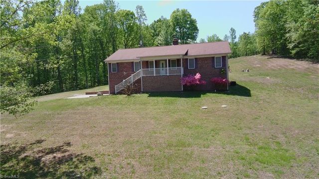 652 Country Lane, Pelham, NC 27311