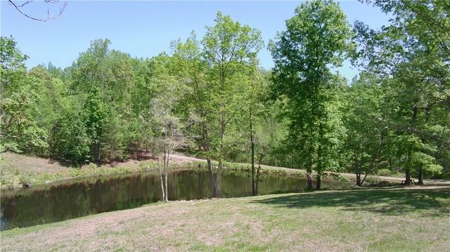 652 Country Lane, Pelham, NC 27311