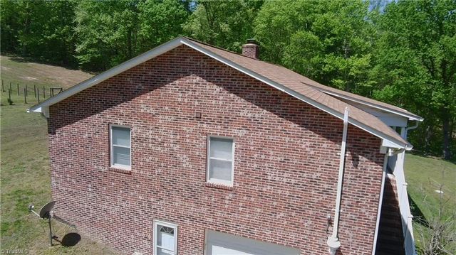 652 Country Lane, Pelham, NC 27311